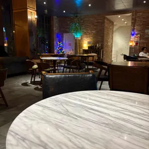 브레드 쏭 대표 사진