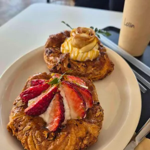 롤라 Lolla 사진 1