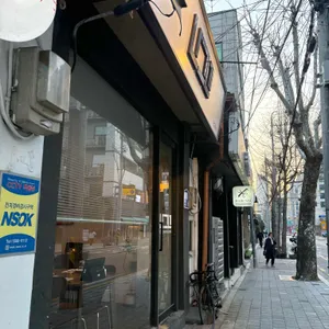 나그네 대표 사진