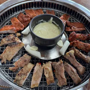 금강숯불닭갈비 메밀막국수 사진