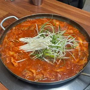 이정희차돌박이김치두루치기 대표 사진