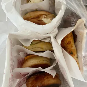 갈릭보이 대표 사진