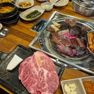 도니누가 대표 사진