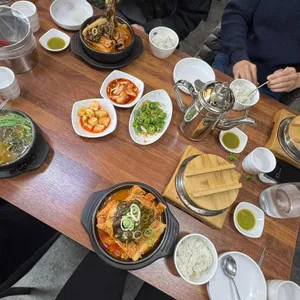 동충주솥밥해장국 대표 사진