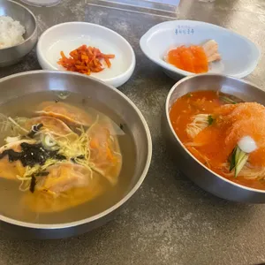 죽여주는동치미국수 사진