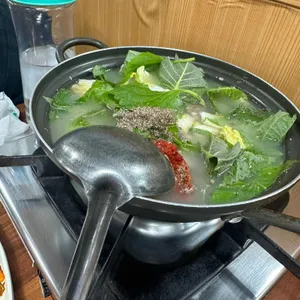 장군굴보쌈 대표 사진