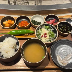 우아하게 대표 사진