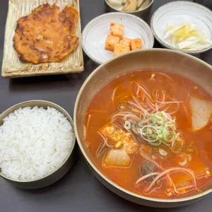 강남한우육회 사진