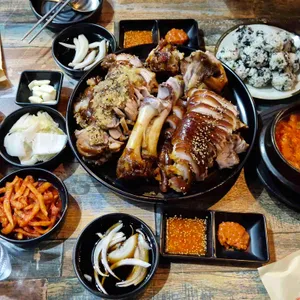 1983족발왕 사진 1