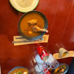 카레시 대표 사진