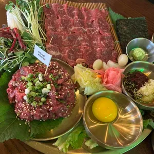 귀인육회 대표 사진