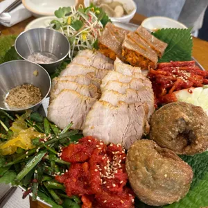 잘빠진메밀 대표 사진