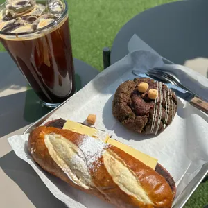 에메랄드그린 대표 사진