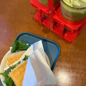 퍼스트크랙 대표 사진