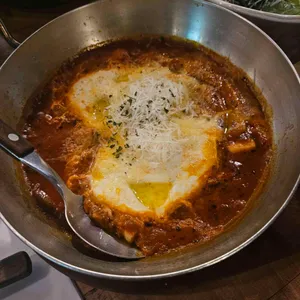 트라가 대표 사진