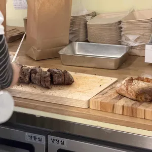 올리브팜 베이커리 대표 사진