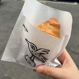 AVEK CHERI 대표 사진