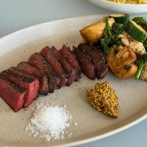 보울 델리 앤 이터리 사진