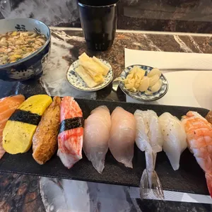 대담히 대표 사진