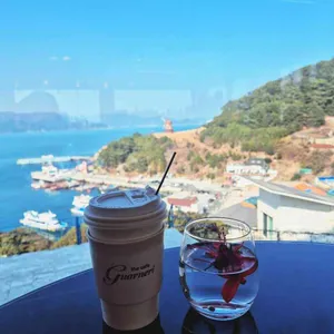 카페 과르네리 대표 사진