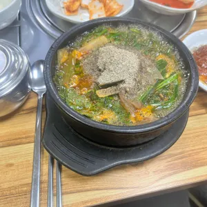 느티나무집 사진