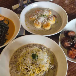 비스트로고트 사진