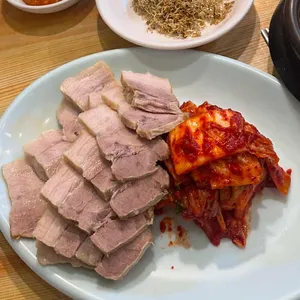 본가할머니보쌈 사진 1