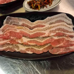 호르몬치치 사진