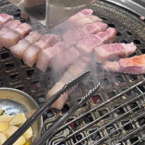 뭉클돈 대표 사진