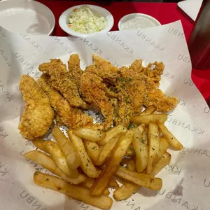 깐부치킨 사진 1