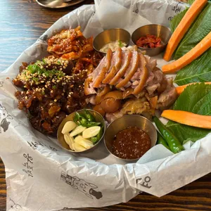 연가네왕족발 사진