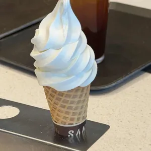 폴바셋 대표 사진