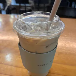 엔제리너스 사진