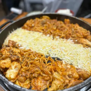 장인닭갈비 사진