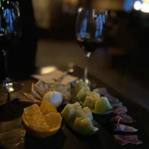 디벨롭 연남 대표 사진