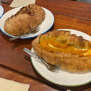 꼼빠뇽베이커리 사진 1