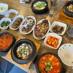 장모식탁 대표 사진