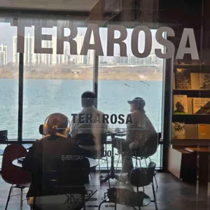 테라로사 대표 사진