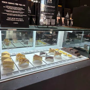 어보브 리뷰 사진