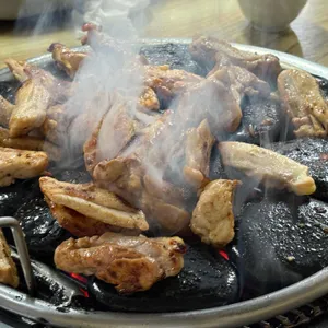 조약돌숯불닭갈비 대표 사진