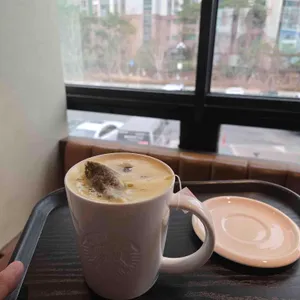 스타벅스 사진 2