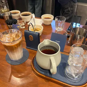 피어커피 바 사진 1