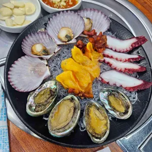 탐나종합어시장 사진 1