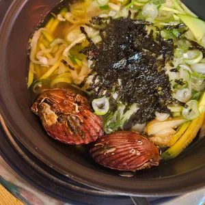 한강로칼국수보쌈 대표 사진