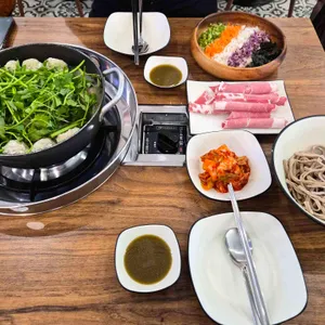 양천샤브손칼국수 사진 1