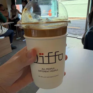 디프피 커피로스터스 사진