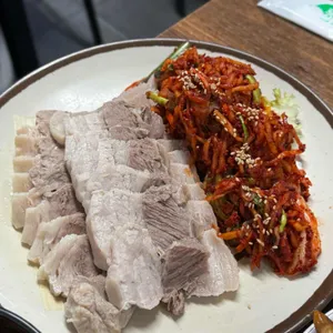 장충왕족발보쌈 대표 사진