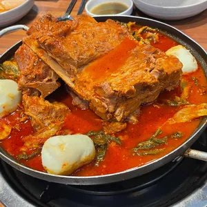진시황 감자탕 대표 사진