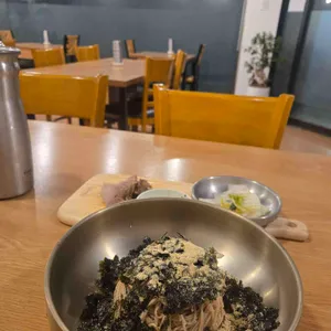 목밀원 대표 사진