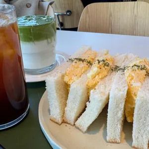 언틸포에이엠 사진 1